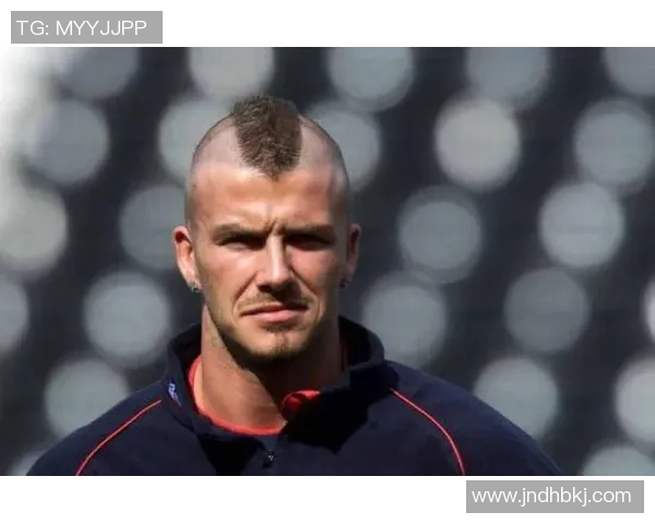 剃光头后的足球明星们：他们的转变与背后的故事