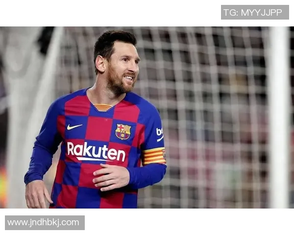 历史五十大足球巨星风采回顾 揭开足坛传奇人物的辉煌篇章