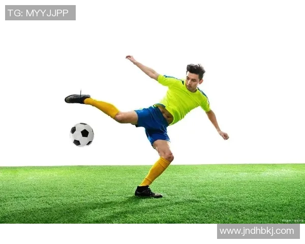 足球场上的巨星风采展现踢球动作与激情引领全球球迷热潮